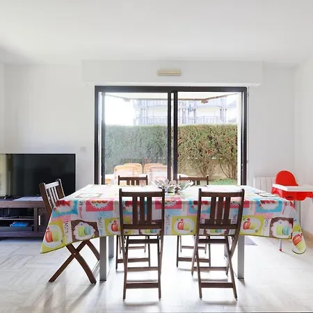 3 Pieces Avec Jardin A 5mn De La Apartment Deauville