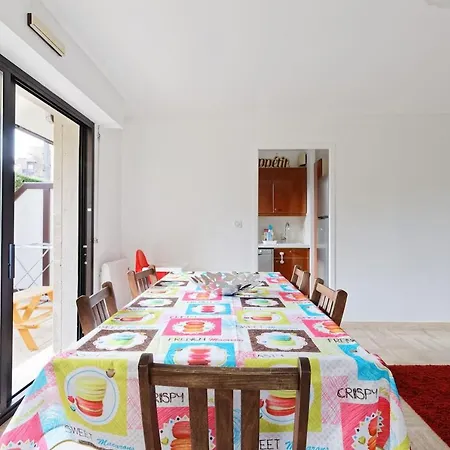 3 Pieces Avec Jardin A 5mn De La * דוביל