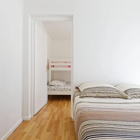 3 Pieces Avec Jardin A 5mn De La Apartment Deauville